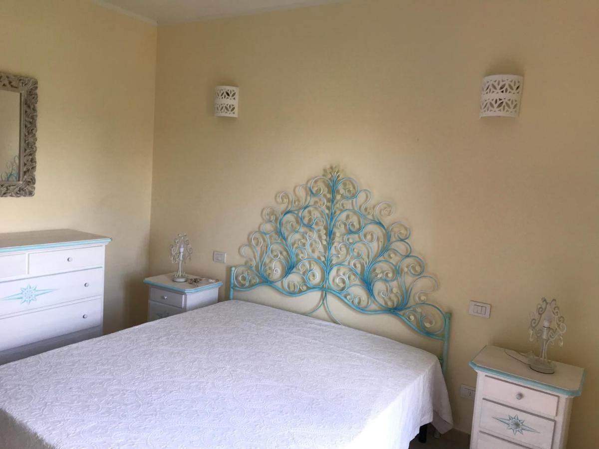 גולפו אראנצ'י Residence Cala Moresca מראה חיצוני תמונה