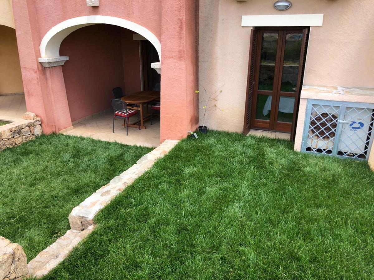 גולפו אראנצ'י Residence Cala Moresca מראה חיצוני תמונה
